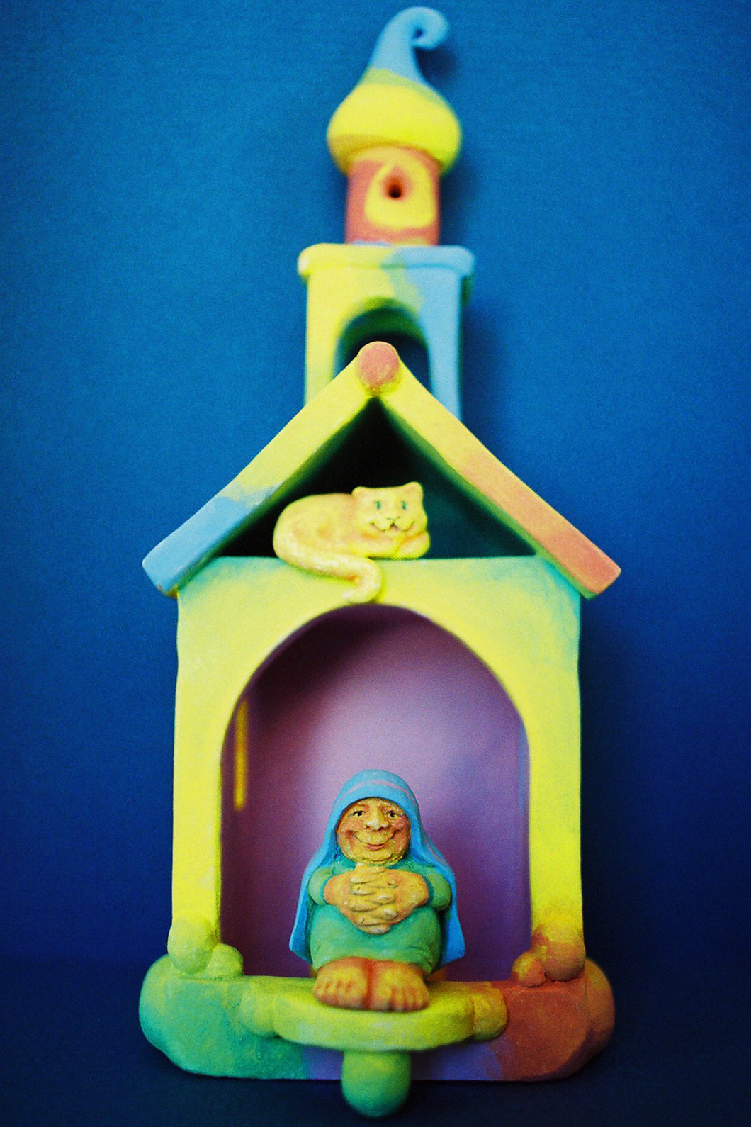 Little St Hope - Champion of the  contented Home-body.